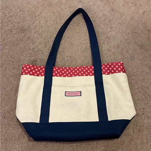 Vineyard Vines Handbags - Vineyard Vines Tote